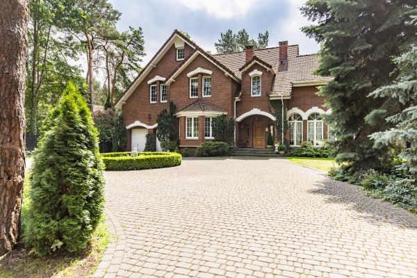 Driveway Brick Repair in Poughkeepsie
